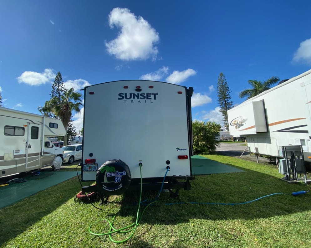2019 Sunset Trail Super Lite  by Crossroads RV for rent in 32038