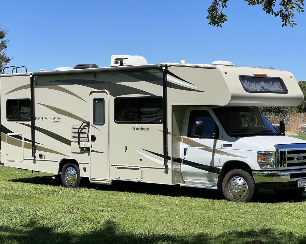 2019 Coachmen Leprechaun
