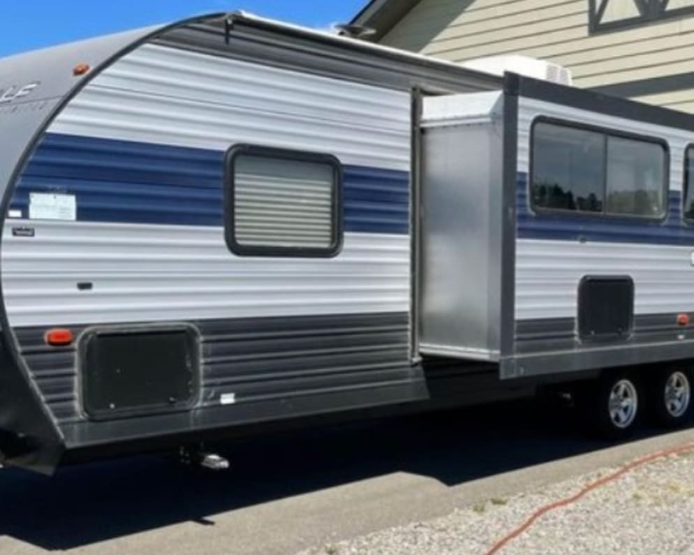 2021 Travel Trailer RV for Rent in Kalispell, Montana