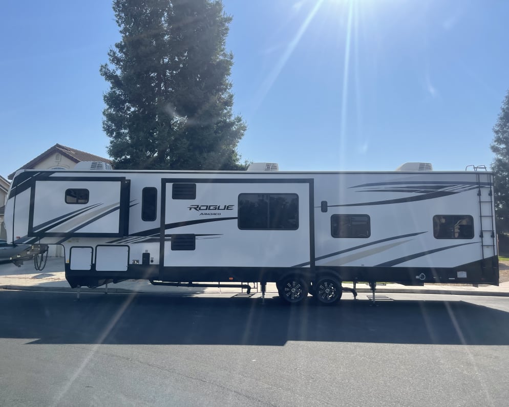 2021 Vengeance  by Forest River for rent in 93612