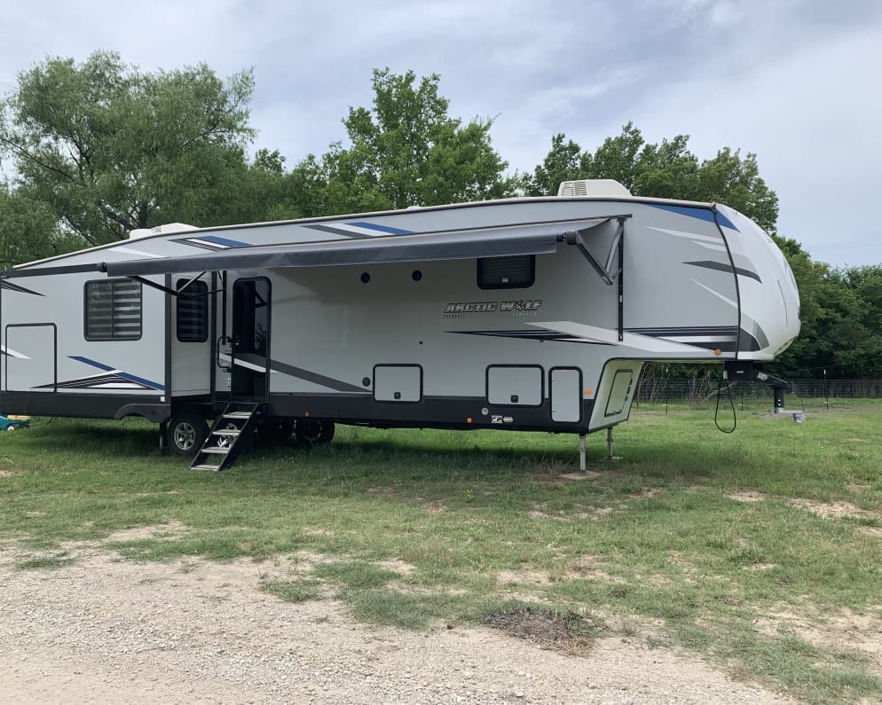 2021 Fifth Wheel RV for Rent in Porter, Oklahoma