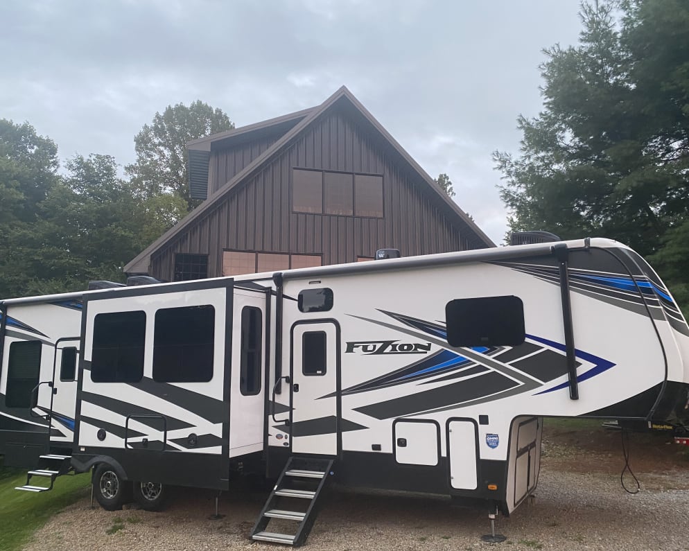 2021 Keystone RV Fuzion Toy Hauler