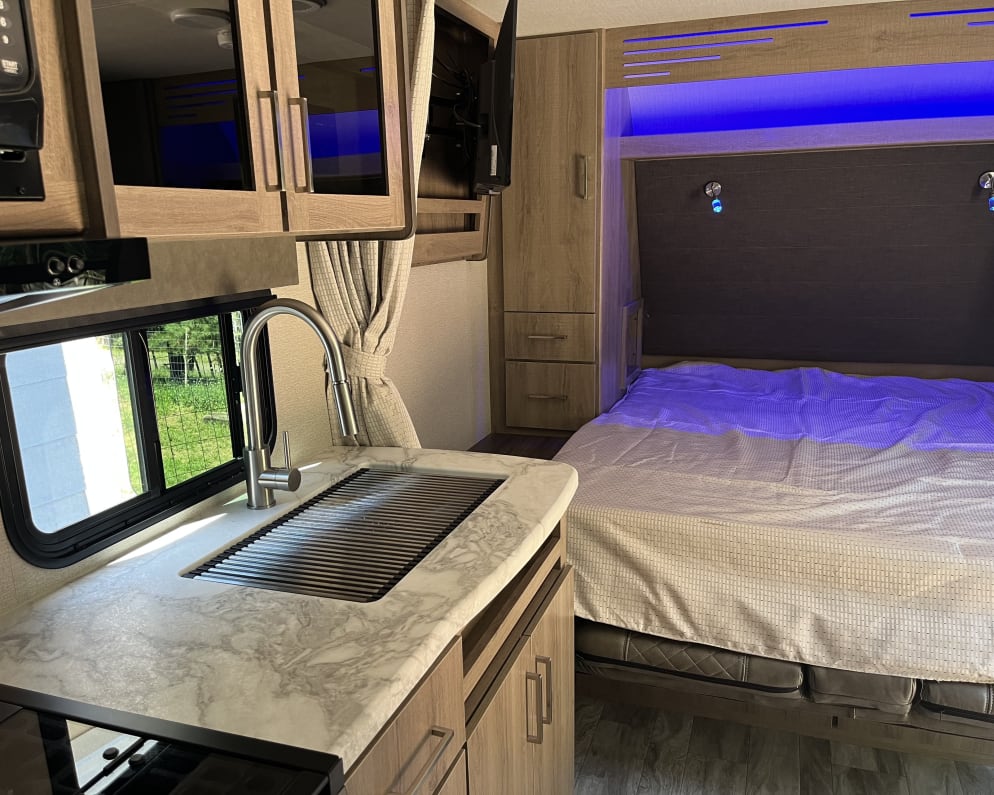 Travel Trailer RV for Rent in Indian hills, Colorado
