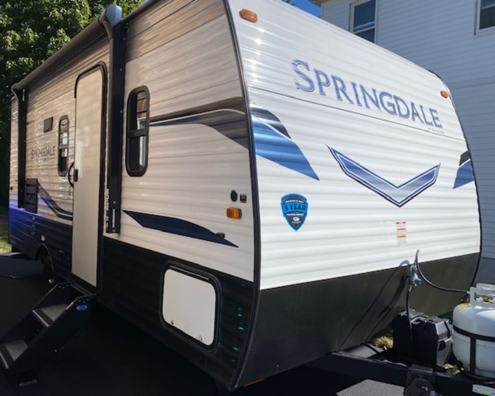 Travel Trailer RV for Rent in Bristol, Rhode Island