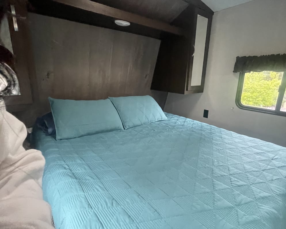 2020 Springdale  by Keystone RV for rent in 86001