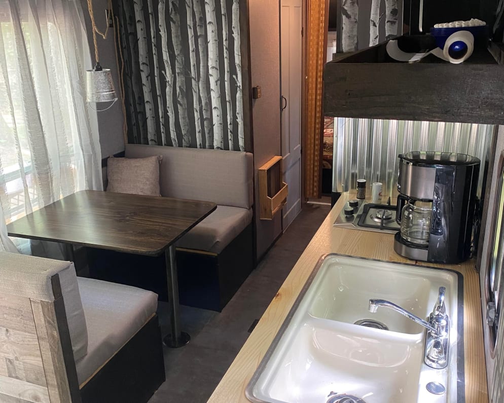 1991 Travel Trailer RV for Rent in Gaylord, Michigan