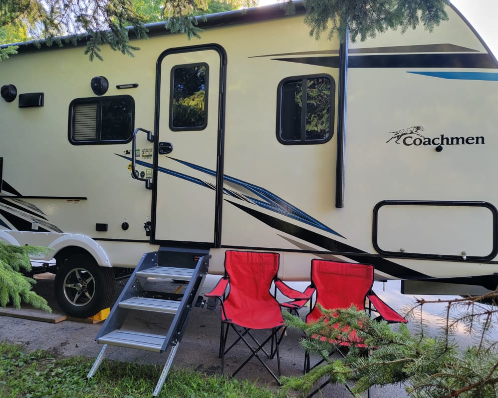 2022 Coachman Freedom Express