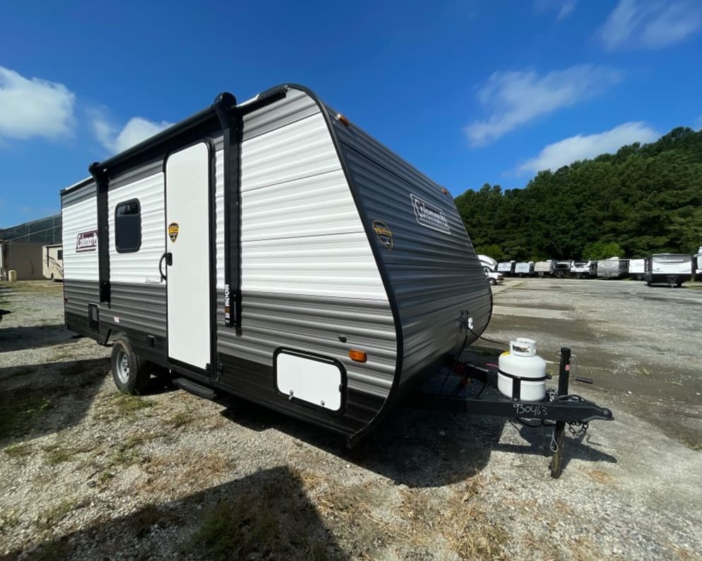 2023 Travel Trailer RV for Rent in Albertson, New York