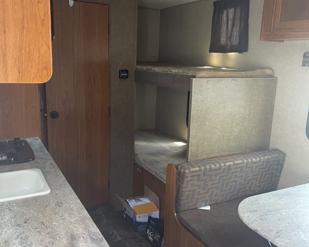2016 Ar-One  by Starcraft for rent in 39466