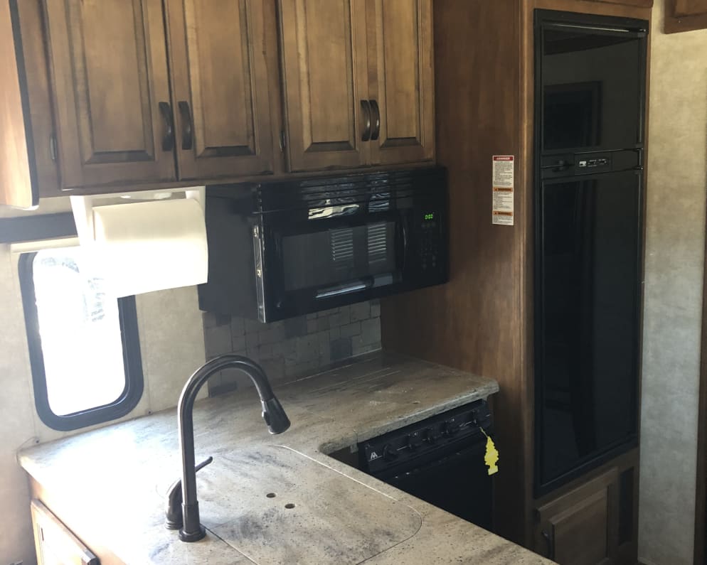 Toy Hauler RV for Rent in Waddell, Arizona
