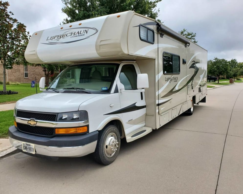 2014 Coachman Leprechaun available for rent in Elm Mott Texas