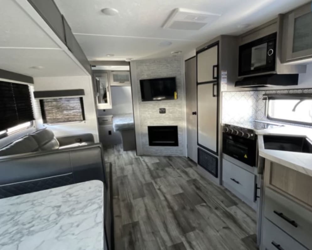 2022 Travel Trailer RV for Rent in Santa Clarita, California