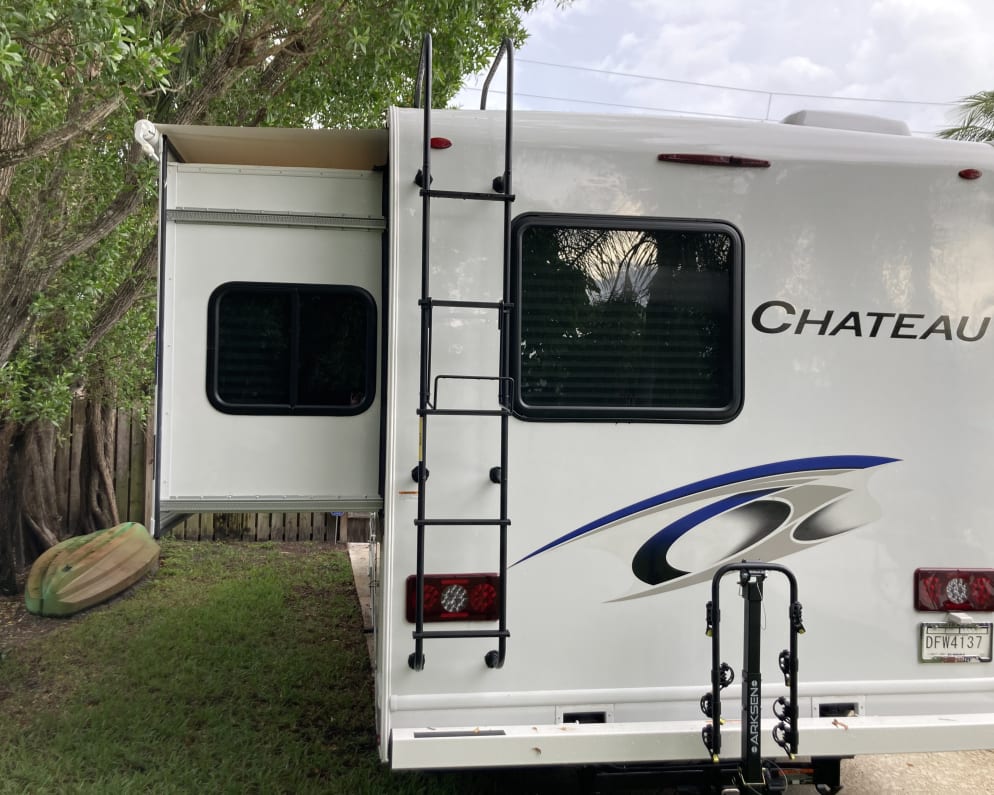2023 Thor Motor Coach Chateau available for rent in Palm Beach Gardens Florida