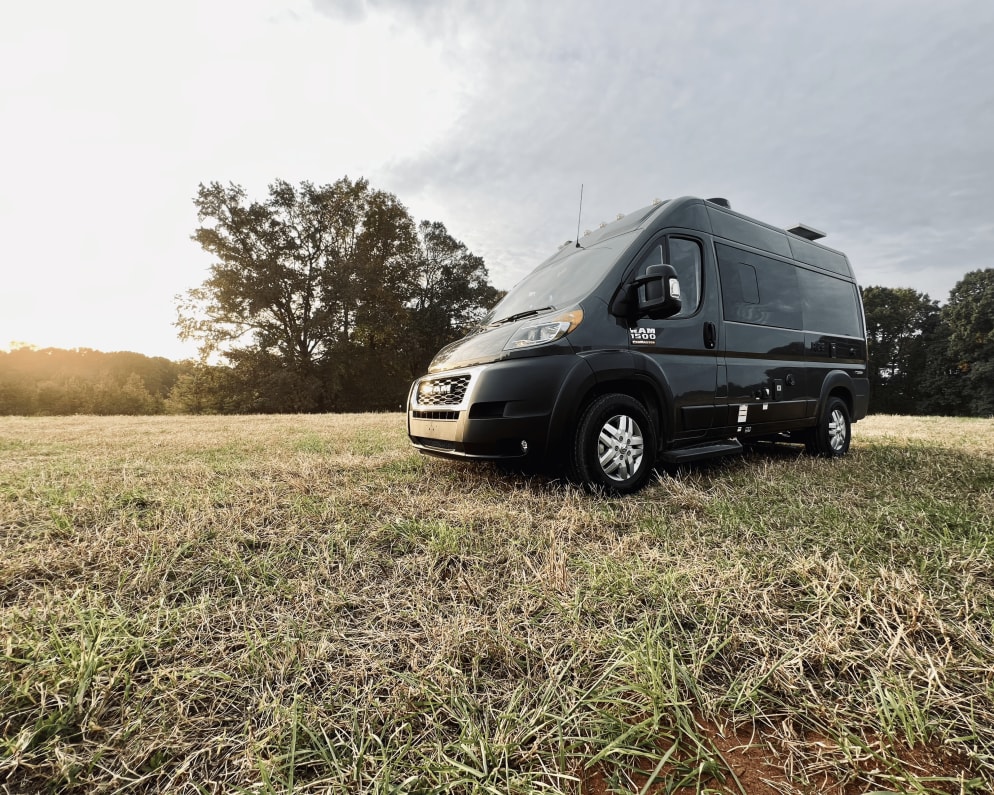 2023 Class B RV for Rent in Cornelius, North Carolina