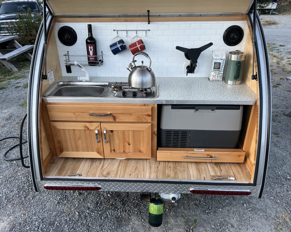 2016 Silver Shadow  by Little Guy for rent in 98106