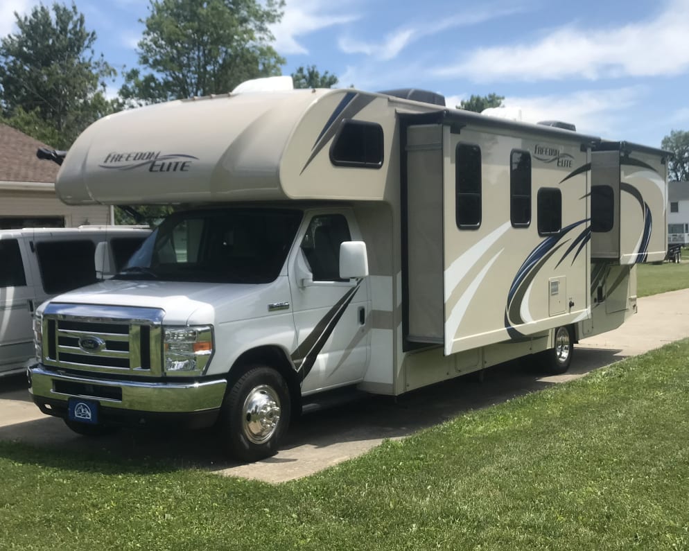 Class C RV for Rent in Bucyrus, Ohio