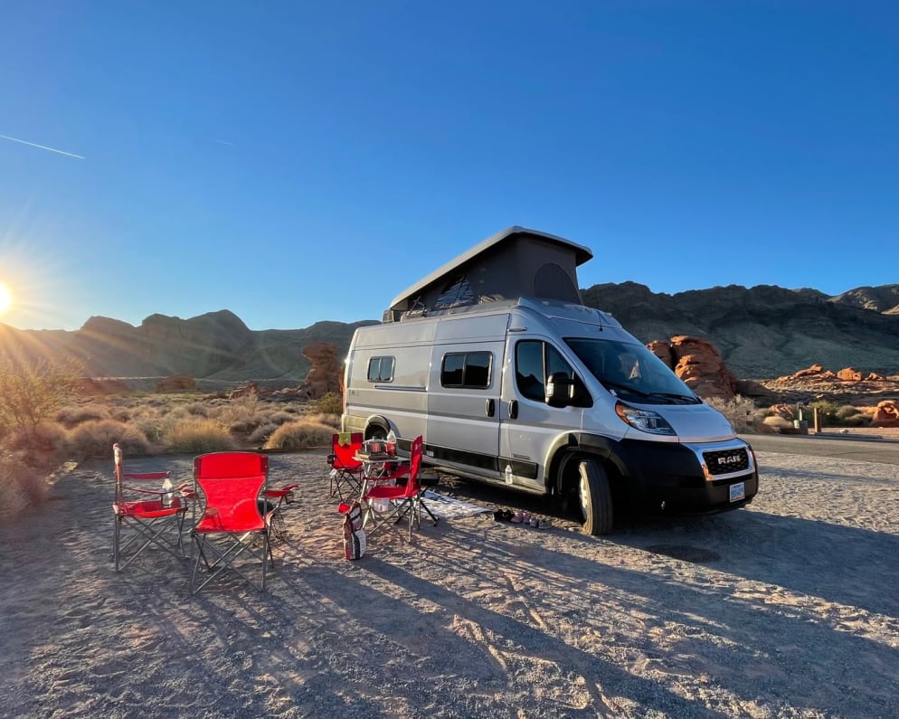 2022 Winnebago Solis