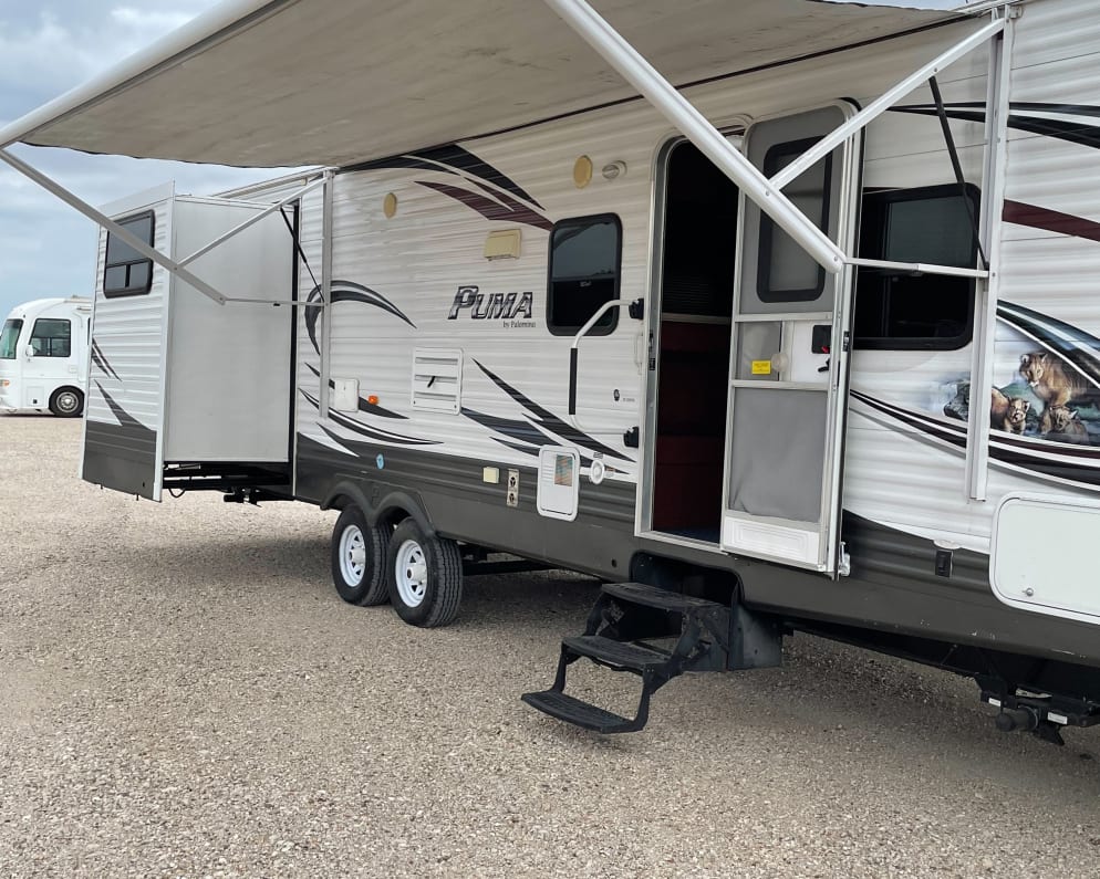 2015 Palomino Puma available for rent in katy Texas