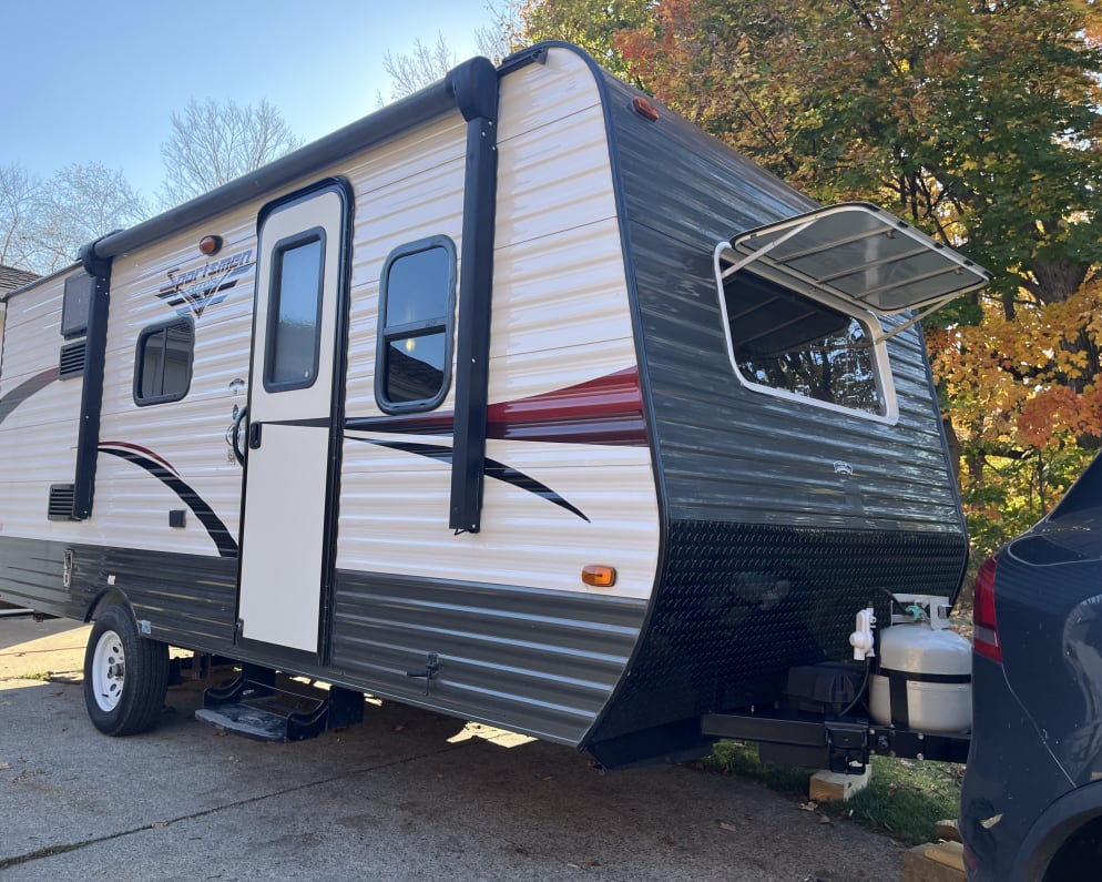 2017 Sportsmen Classic available for rent in Grand Rapids Michigan