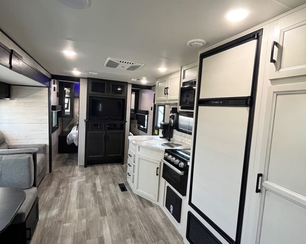 2022 Travel Trailer RV for Rent in Carrollton, Texas