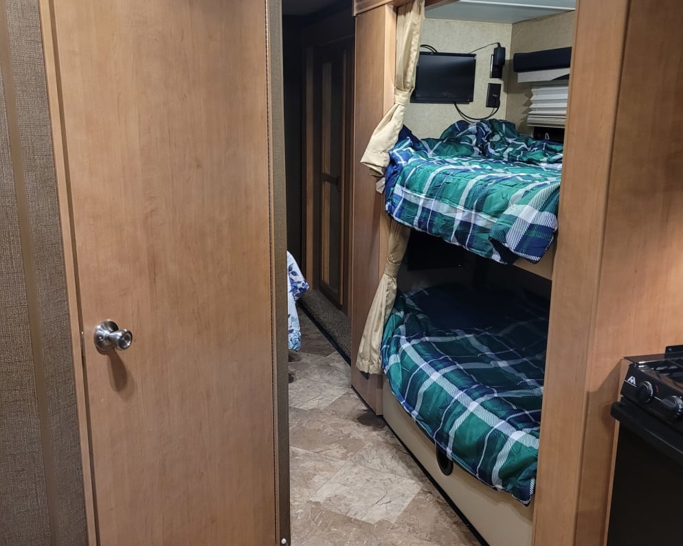 2017 Class A RV for Rent in Shreveport, Louisiana