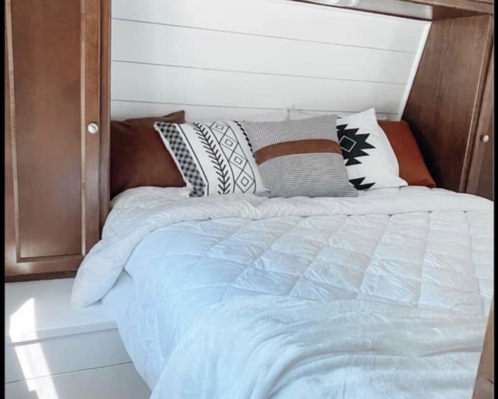 2015 Travel Trailer RV for Rent in Bandera, Texas