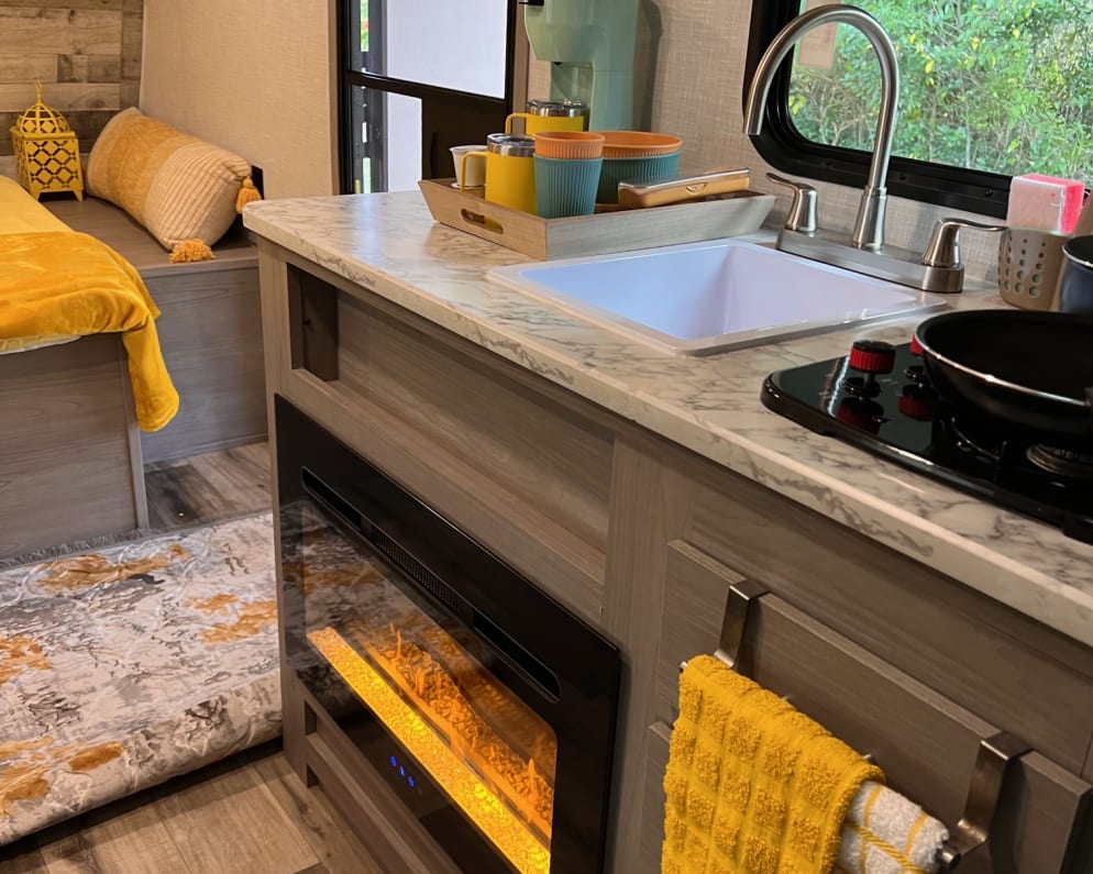 2022 Travel Trailer RV for Rent in Newberry, Florida