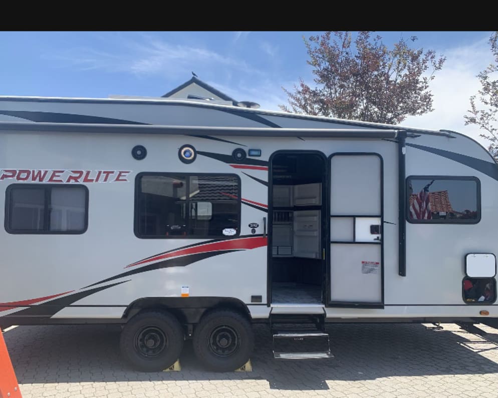 2020 Pacific Coachworks Powerlite