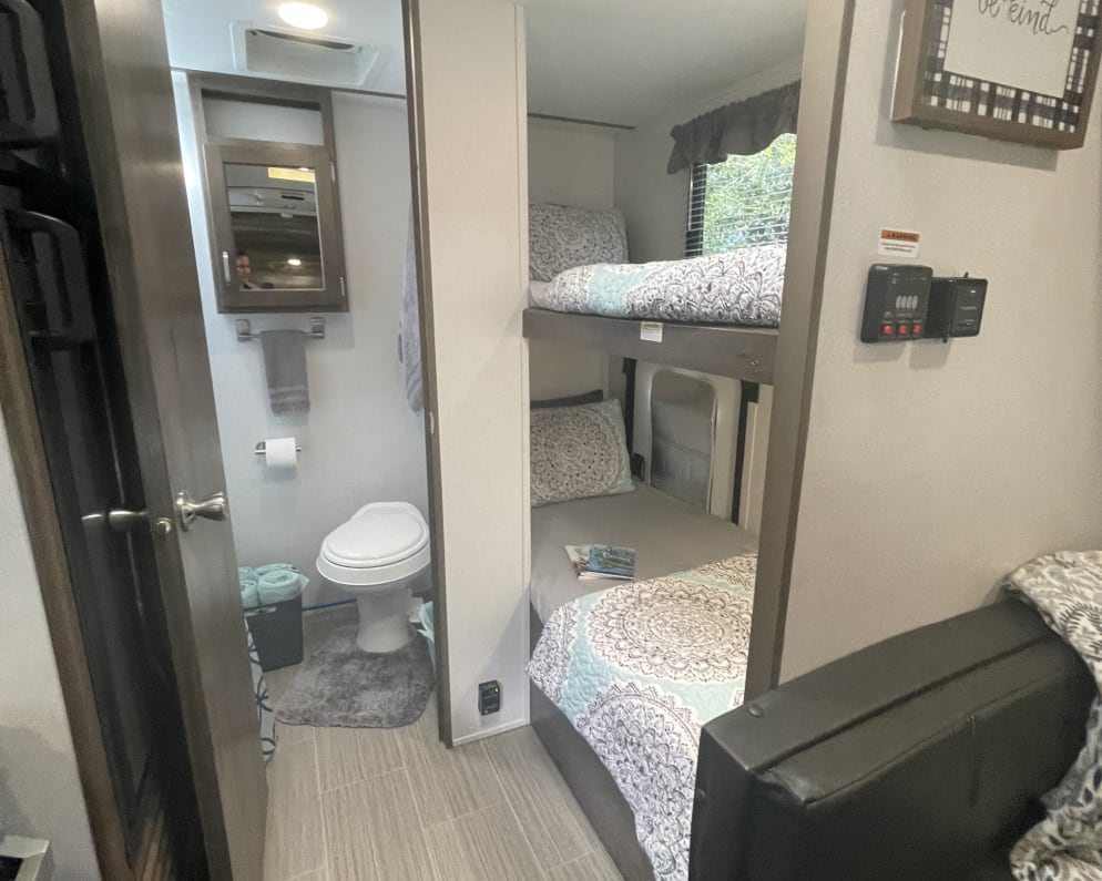 2019 Passport  by Keystone for rent in 32976