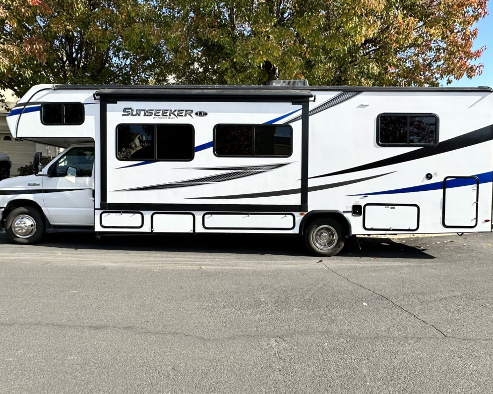 2022 Coachmen Sunseeker