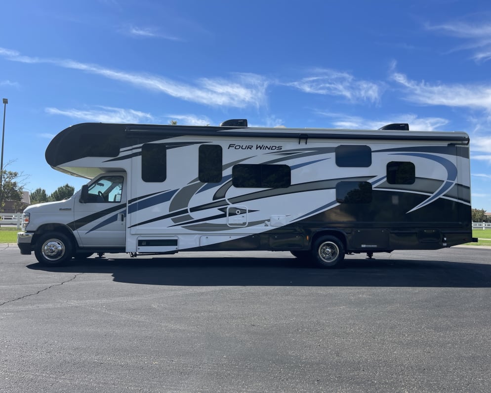 2023 Thor Motor Coach Four Winds available for rent in Phoenix Arizona