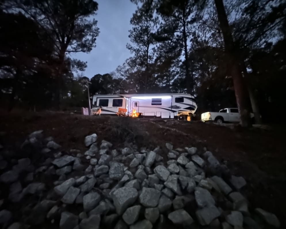 2022 Fifth Wheel RV for Rent in O Brien, FL