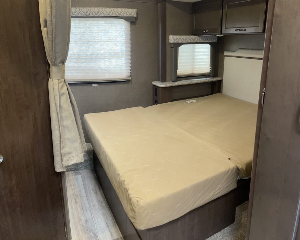 2019 Freedom Elite  by Thor Motor Coach for rent in 95823