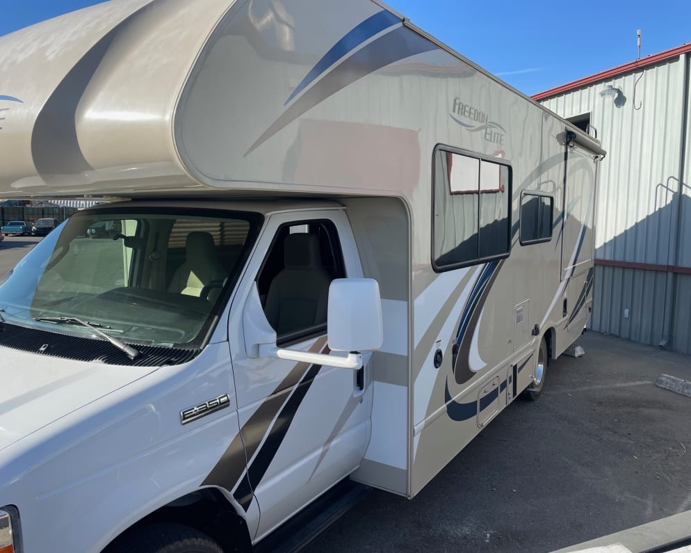 2019 Thor Motor Coach Freedom Elite Class C for rent in Sacramento California