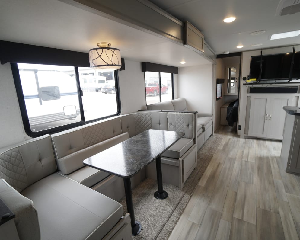 2023 Prime Time Tracer 31BHD Travel Trailer for rent in Listowel Ontario
