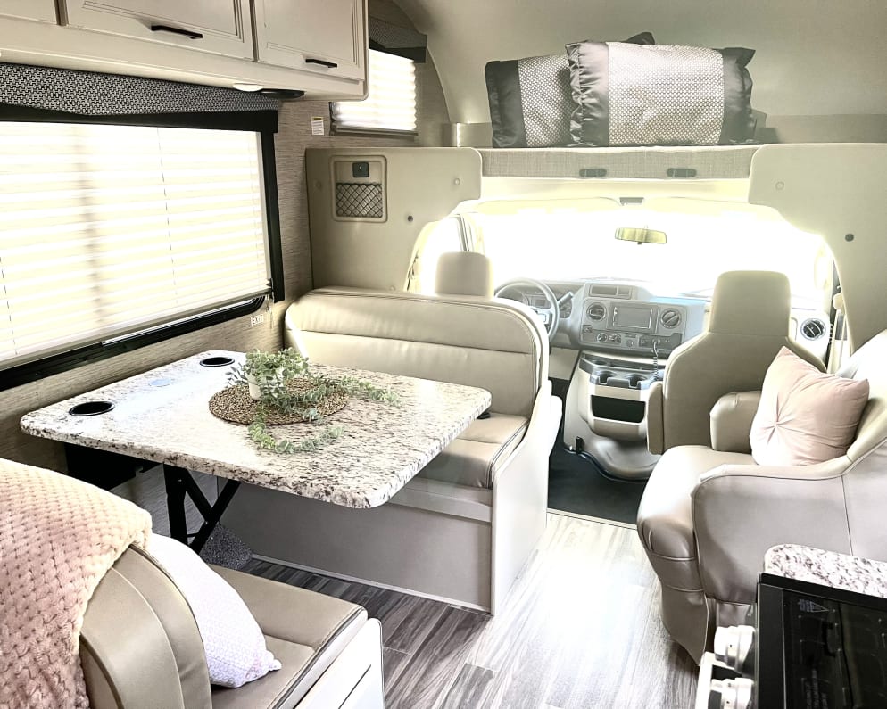 2022 Class C RV for Rent in Burleson, Texas