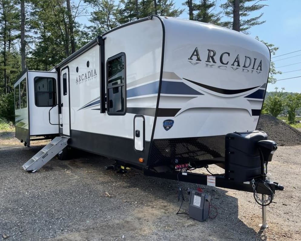 2022 Keystone RV Arcadia