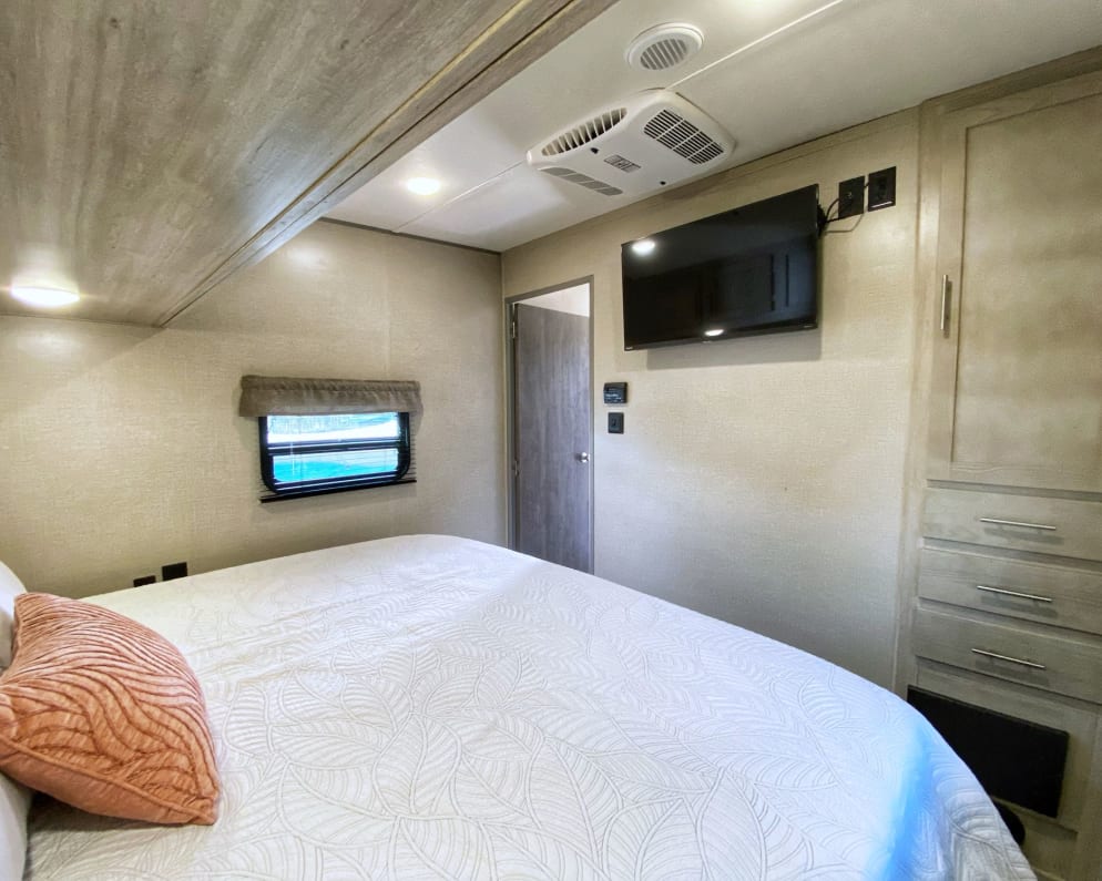 2022 Coachmen Catalina Toy Hauler for rent in Hilliard Florida