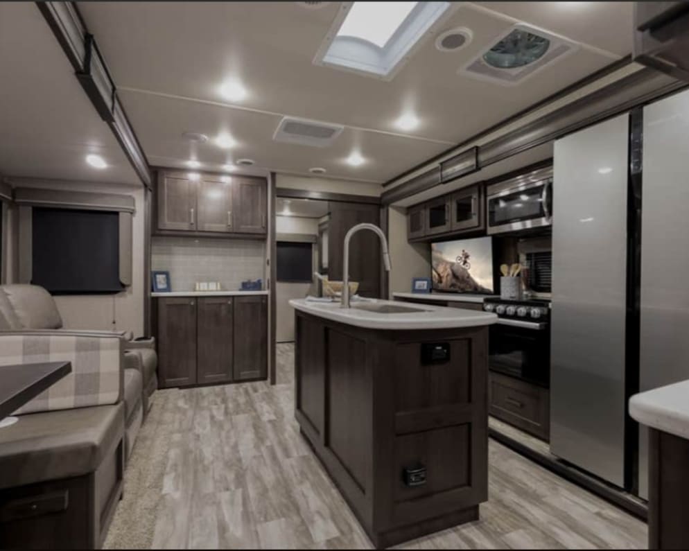 2022 Grand Design Reflection Travel Trailer for rent in Parksville British Columbia