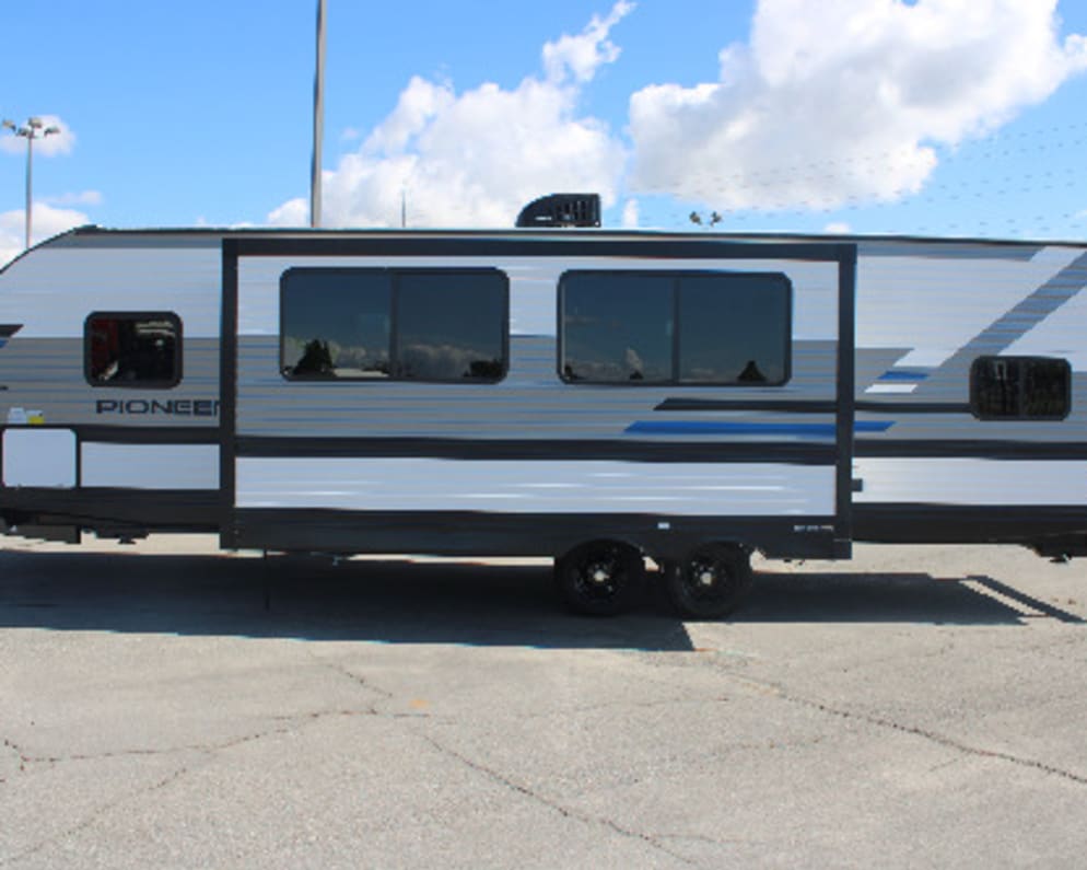 2021 Heartland RVs Pioneer