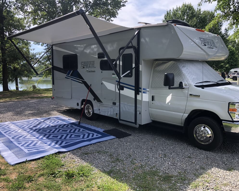 Class C RV for Rent in O'Fallon, Missouri