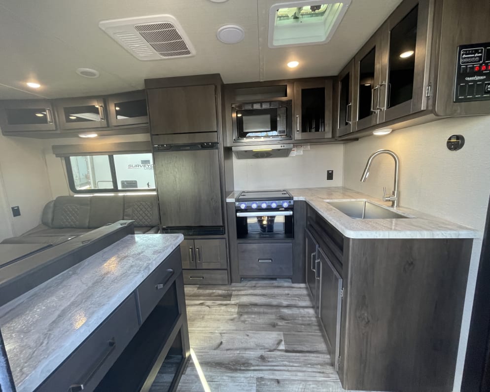 2022 Grand Design Transcend Xplor Travel Trailer for rent in Redlands California