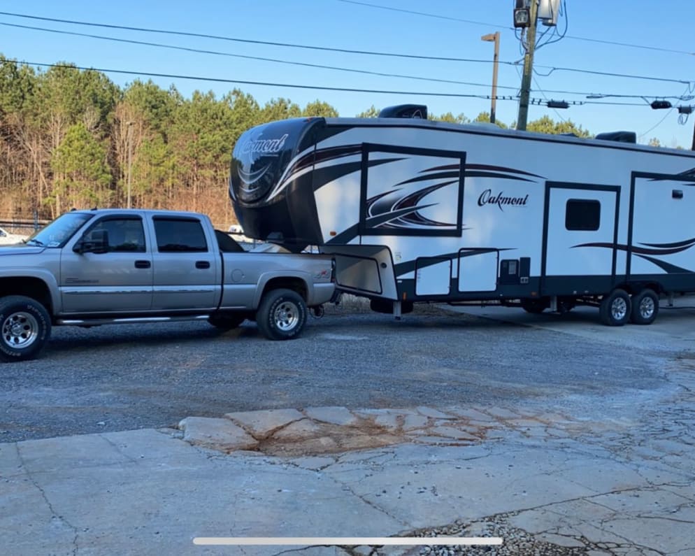 2017 Fifth Wheel RV for Rent in Centre, Alabama