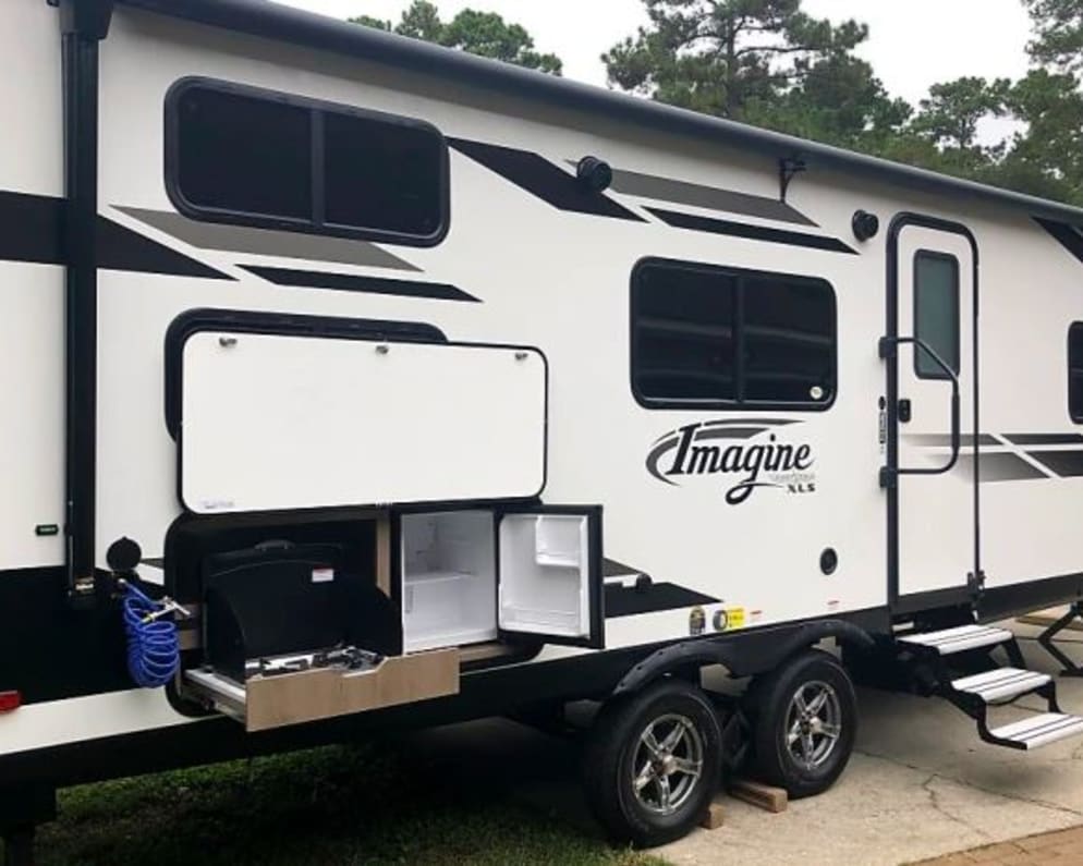 2022 Grand Design Imagine XLS Travel Trailer for rent in MCALESTER Oklahoma