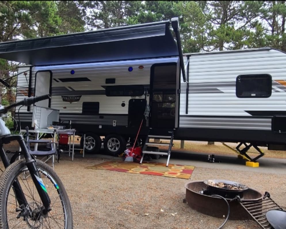 2021 Travel Trailer RV for Rent in Uhland, Texas