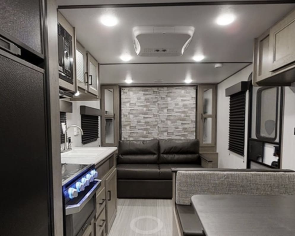 2021 Hideout 21BHWE  by Keystone for rent in 95823