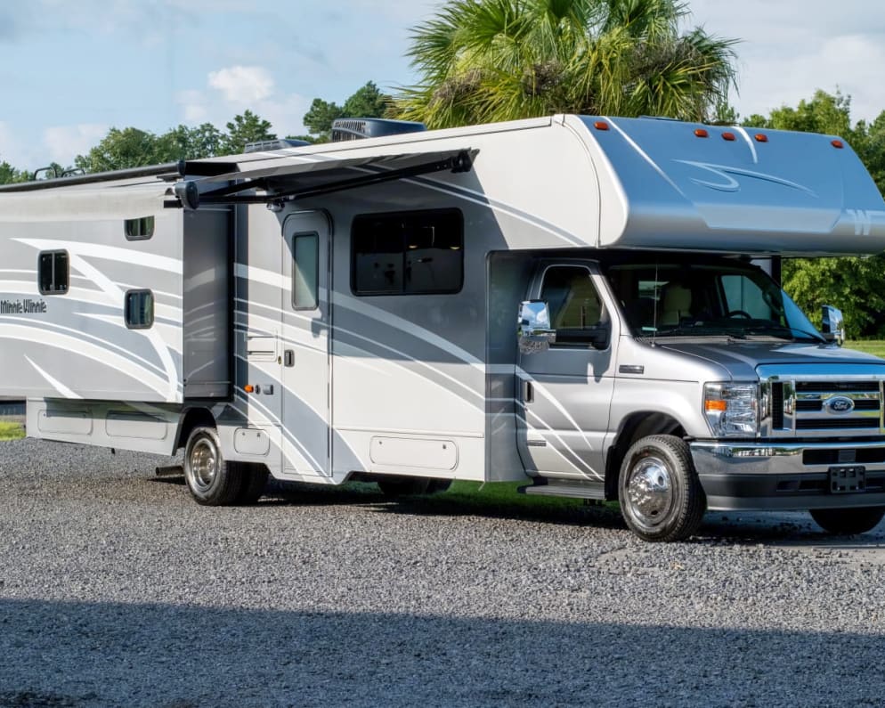 2022 Winnebago Minnie Winnie available for rent in Charleston South Carolina