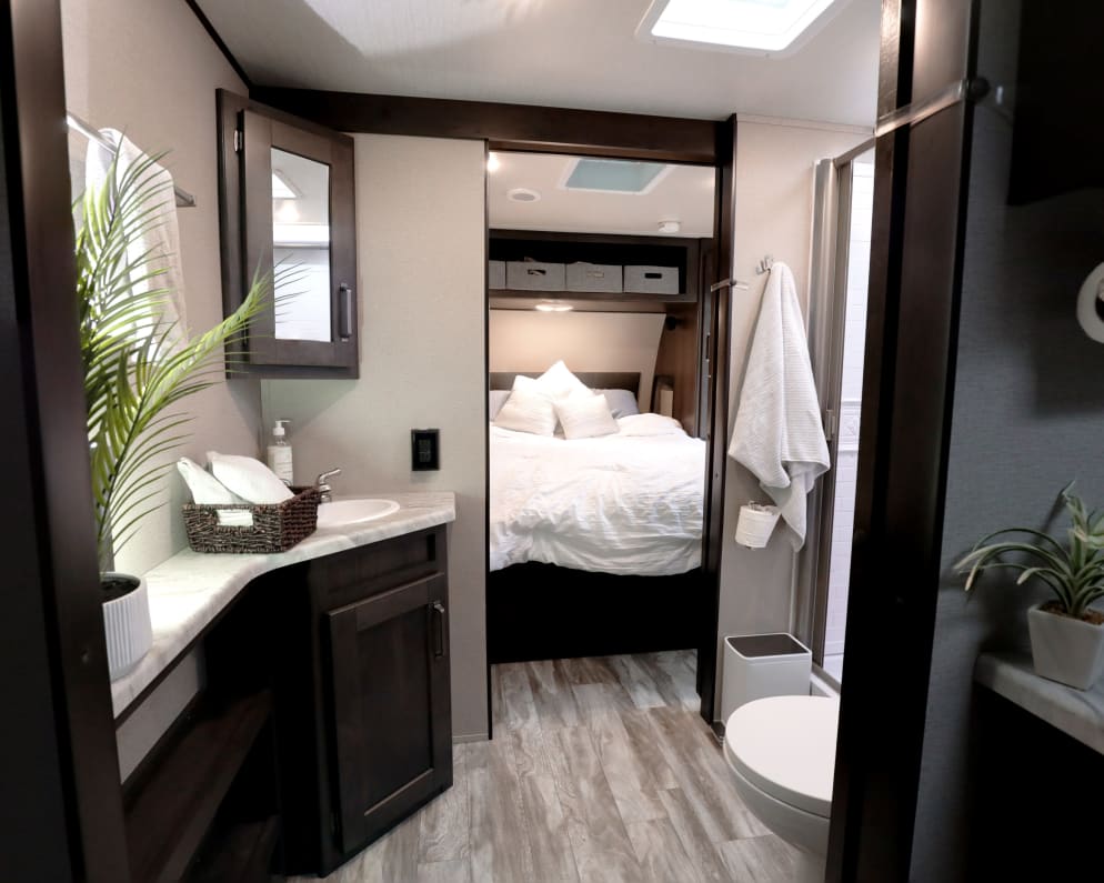2022 Grand Design Transcend Xplor Travel Trailer for rent in Ozark Missouri