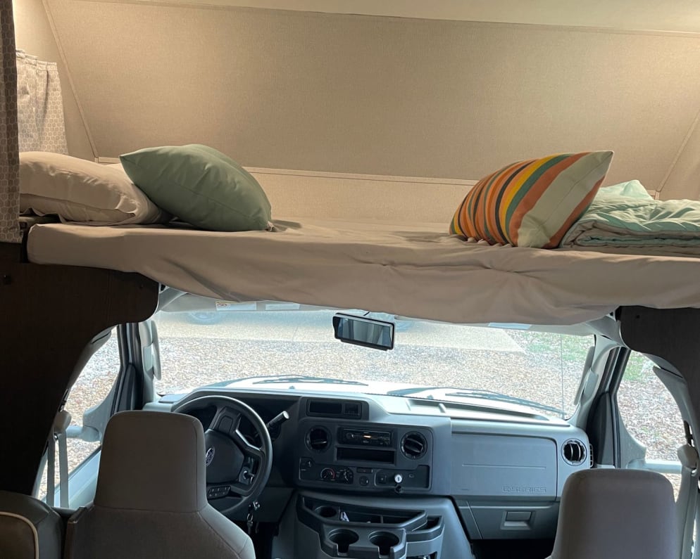 2021 Class C RV for Rent in Cross Plains, Tennessee