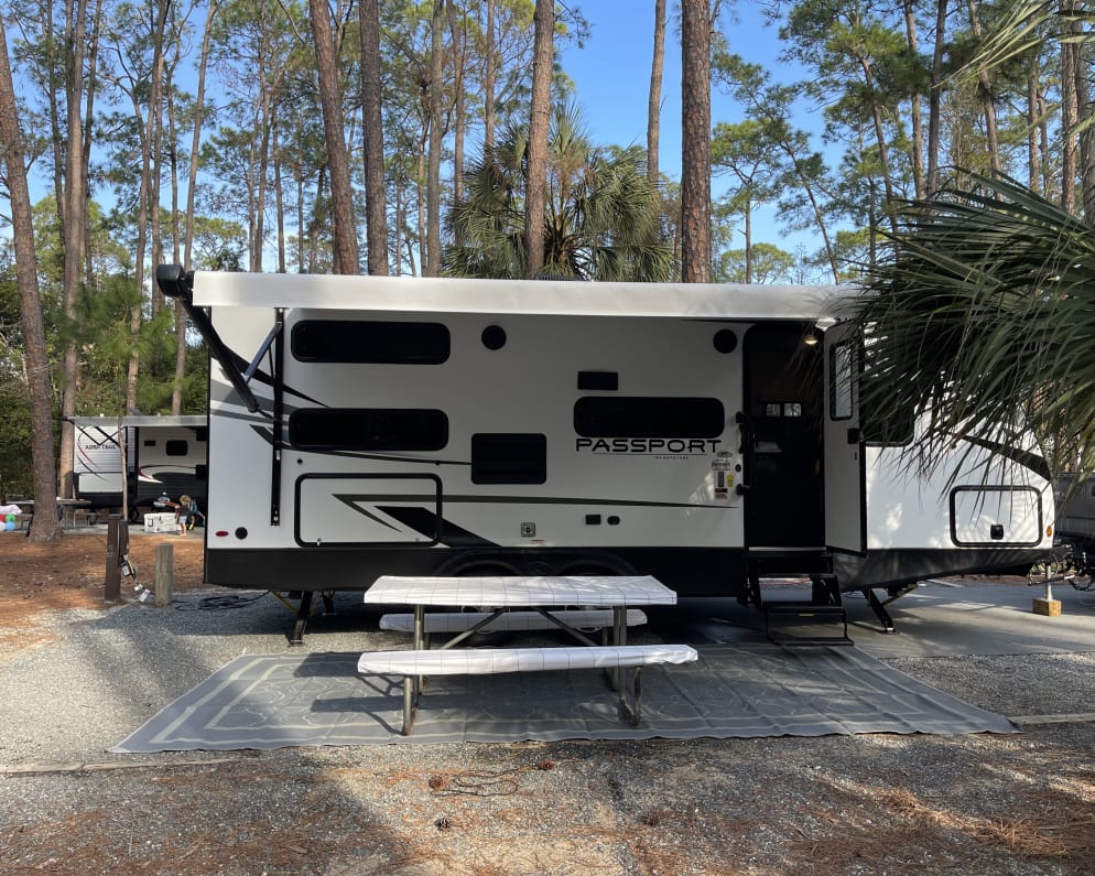 2022 Passport SL  by Keystone RV for rent in 33196